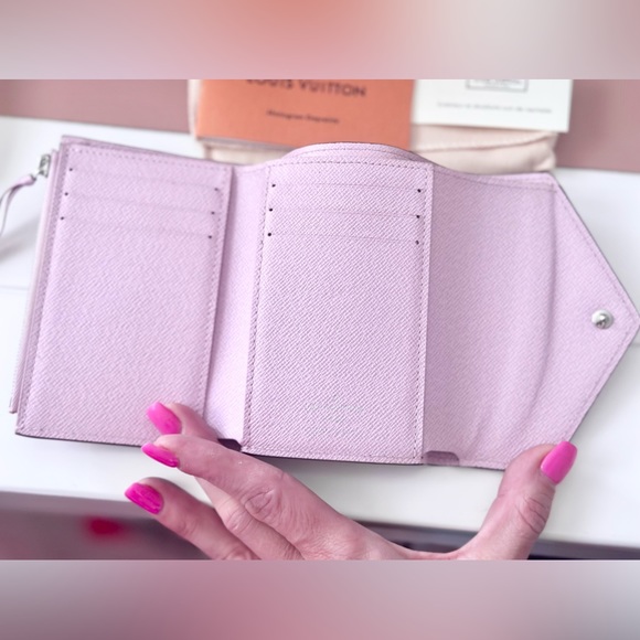 Louis Vuitton Epi Tropical Victorine Compact Wallet Blue Rose - Picture 11 of 13